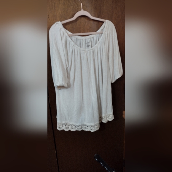 Lane Bryant lace bottom blouse B9 - Picture 2 of 4